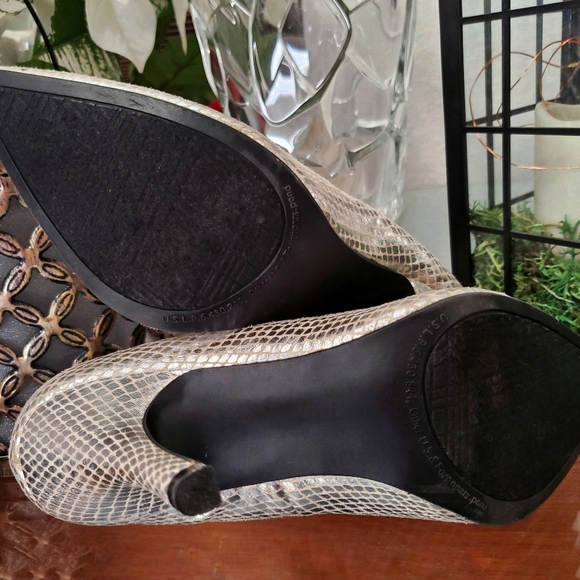 RAMPAGE Silver Classic Pump "Nicki" Sz 6 Excellent - Picture 8 of 14